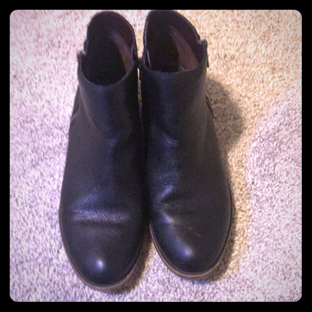 Black boots
